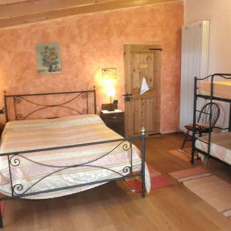 Madonna Degli Angeli Bed & Breakfast *