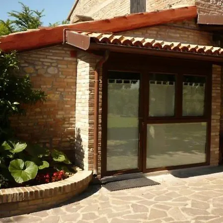 Madonna Degli Angeli Bed & Breakfast *